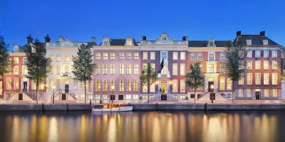 Photo of front of the Waldorf Astoria Amsterdam